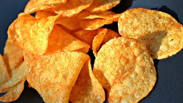 Heres how to make crunchy, delicious potato chips at home...
