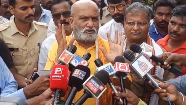 Pramod Muthalik Reaction About death Due To Consumption Of Contaminated Water 