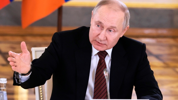 America & European countries still trading with Russia