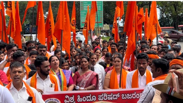 Sowjanya Case: Sowjanya Mother Prayed Annappa Swamy For Justice