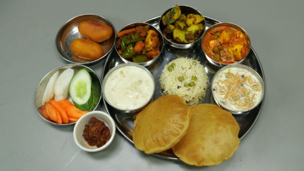 Raksha Bandhan 2023: Prepare Veg Thali for family on Raksha Bandhan festival