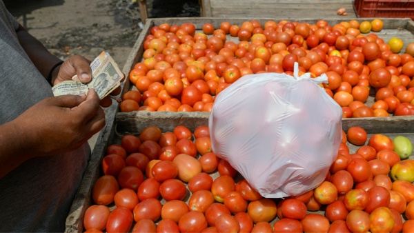Paytm sells nearly 6,000 kg tomatoes within a week- Know the interesting details