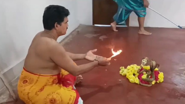 Naga Panchami 2023: Govardhana Bhatt Worship Alive Snake On Festival In Kapu