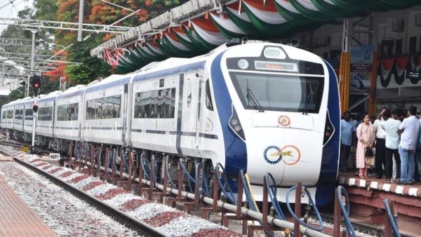 Bengaluru To Hyderabad Vande Bharat Express: Urges Stop In Raichur, MB Patil Will Letter to Central