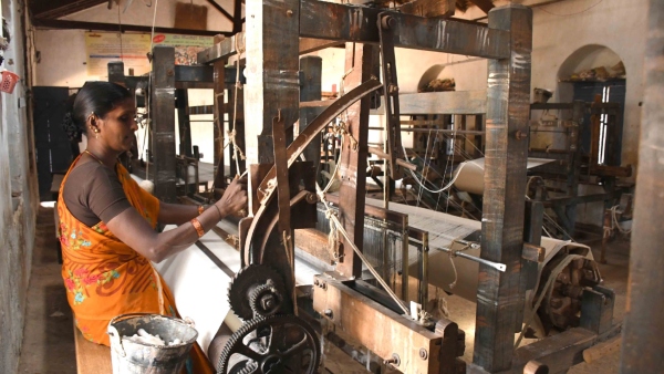 Mahatma Gandhi Seva Award For Garag Kshetriya Seva Sangh Mahatma Gandhi Seva Award For Garag Kshetriya Seva Sangh