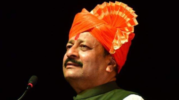 MLA Basanagouda Patil Yatnal Predicts State congress Govt Fall Down, slams on CM And DCM