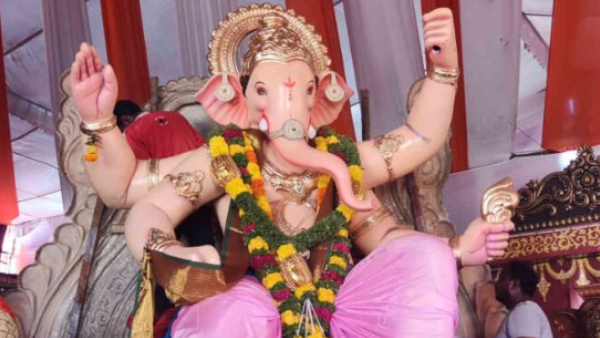 Ganesh chaturthi 2023: Know price details of flowers and fruits in Bengaluru markets 