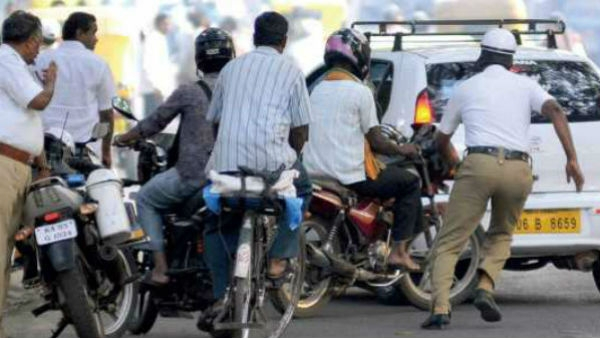 Bengaluru: Two-Wheeler Owner Detained with 100 Traffic Violations, ₹56,000 Fine; Case Filed Bengaluru: Two-Wheeler Owner Detained with 100 Traffic Violations, ₹56,000 Fine; Case Filed