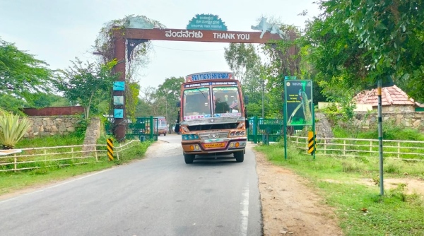 Cauvery Dispute: Tamil Nadu Vehicle Blocked At The Karnataka Border Cauvery Dispute: Tamil Nadu Vehicle Blocked At The Karnataka Border