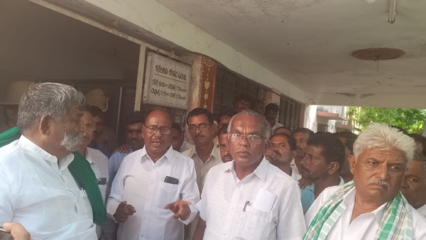 davanagere-district-farmers-outrage