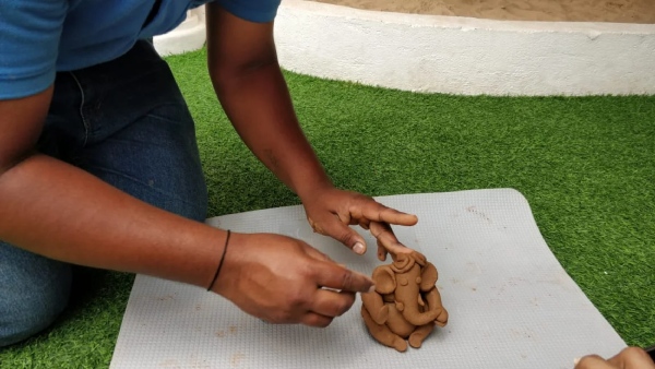 eco-friendly-ganapati-made-at-home