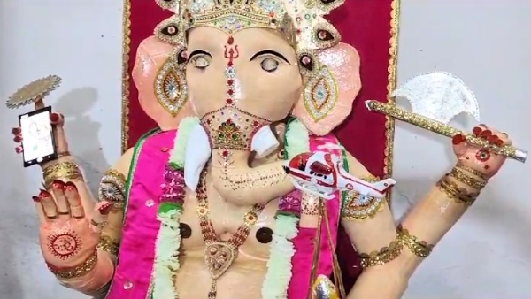 You can make a video call to this Ganapati on Ganesha Chaturthi... Where is this wonderful idol?