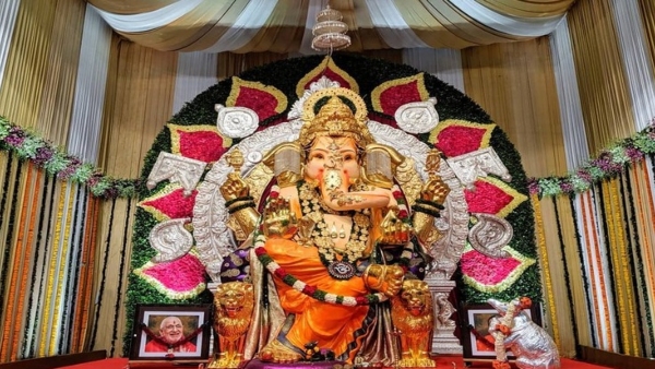 Richest Ganapati : Mumbais richest Ganesh Pandal takes Rs 360 crore insuranc Richest Ganapati : Mumbais richest Ganesh Pandal takes Rs 360 crore insuranc