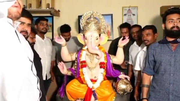 Ganesh chaturthi 2023: Eidgah Maidan Ganesh idol arrived to Hubballi at late night Ganesh chaturthi 2023: Eidgah Maidan Ganesh idol arrived to Hubballi at late night