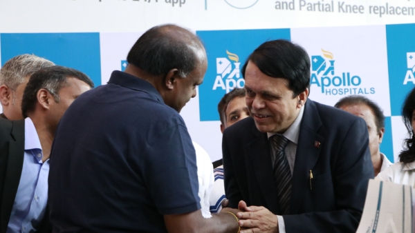 HD Kumaraswamy discharged from hospital and explained about treatment 