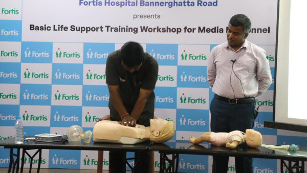 World Heart Day on Sep 29th: 100 Journalist Got CPR BLS Training By Fortis Hospital World Heart Day on Sep 29th: 100 Journalist Got CPR BLS Training By Fortis Hospital