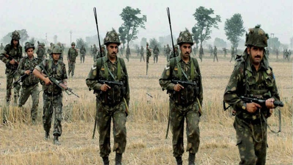 Jammu-Kashmir: Two army officers killed, DSP injured in encounter with terrorists in Anantnag Jammu-Kashmir: Two army officers killed, DSP injured in encounter with terrorists in Anantnag