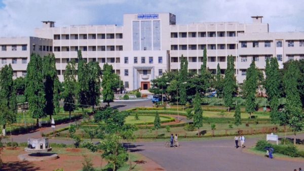 Kims Hospital Doctors Exchange The Baby