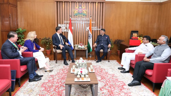 MB Patil Suggested Dutch Investors To Support State Tourism And Biogas growth