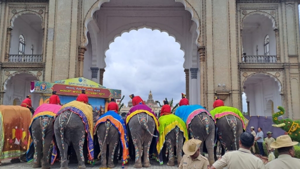 Mysuru Dasara 2023: Gajapade entered to Mysuru palace