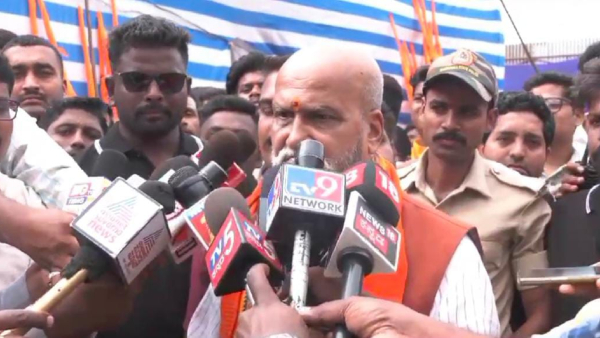 We will go to court for namaz issue: Pramod Muthalik Warns Anjuman Committee