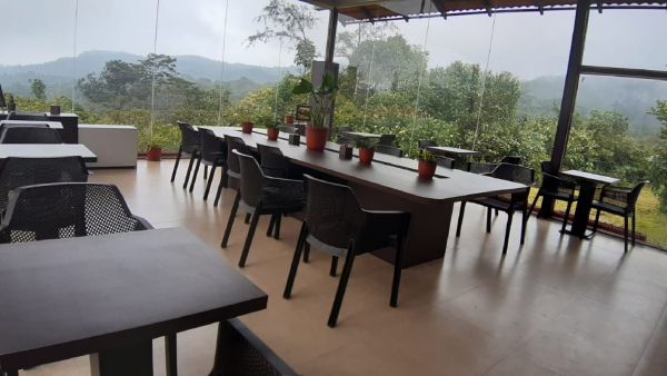 reading-glass-house-was-built-in-kottigehara reading-glass-house-was-built-in-kottigehara