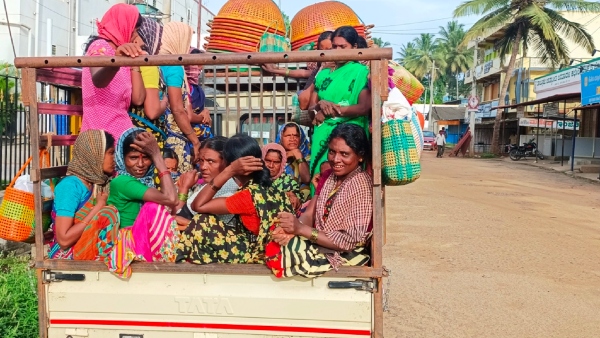 school-childrens-worried-due-to-no-ksrtc-buses school-childrens-worried-due-to-no-ksrtc-buses