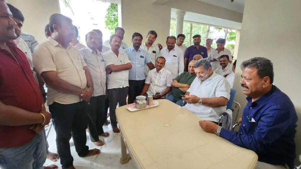 What did S.S.Mallikarjun say on MP Renukacharya joining Congress?