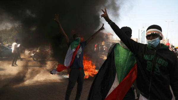 40 Killed in a deadly drone attack on Sudan market 