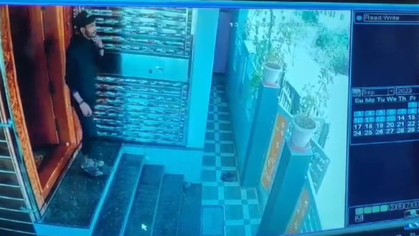 teacher-stuck-in-railway-track-at-davanagere