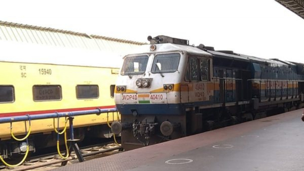 Murdeshwar Express trains run daily to Mysuru