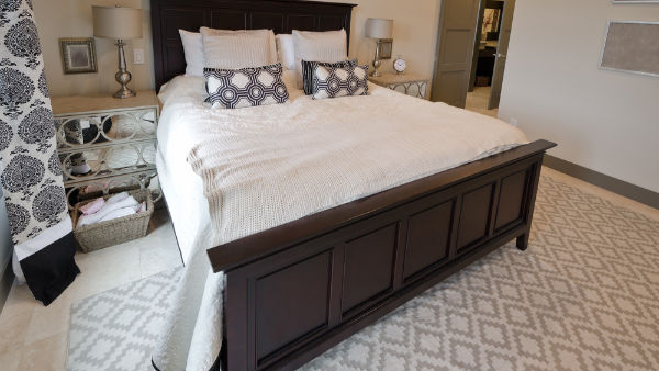 vastu-tips-never-do-these-mistakes-in-bedroom