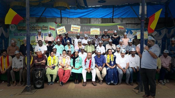 aap-protest-for-cauvery-water