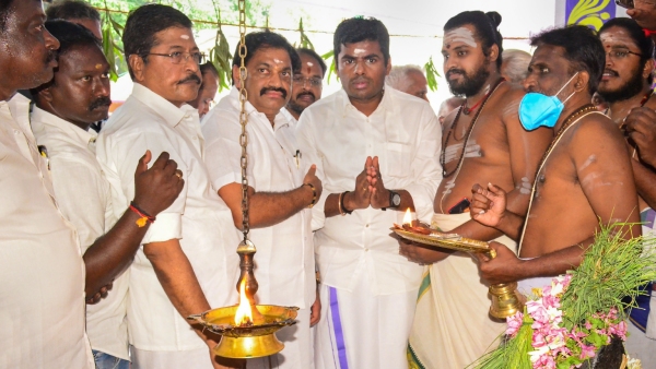 Annamalai row: Nirmala Sitharaman likely to be appointed as Tamil Nadu in-charge of saffron party Annamalai row: Nirmala Sitharaman likely to be appointed as Tamil Nadu in-charge of saffron party