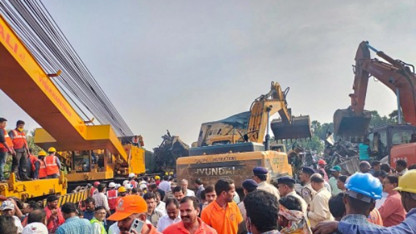 Andhra Pradesh Train Accident, 13 Dead, 50 Injured, Continue Rescue Operation: 10 Points Here
