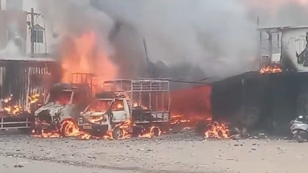 Attibele Firecracker Tragedy 16 Death: Venkatesh Death Due Lack of Proper Treatment: Family Alleged Attibele Firecracker Tragedy 16 Death: Venkatesh Death Due Lack of Proper Treatment: Family Alleged