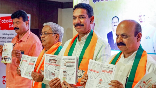 bjp-is-suffering-from-the-inside-war