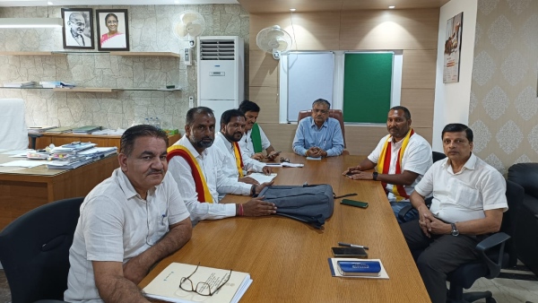 AAP Leaders Met Union Hydropower Minister For Urge Central To intervene in Cauvery issue