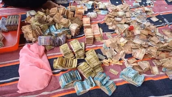 Hundi counting in Male Mahadeshwara temple: Different types of letters found