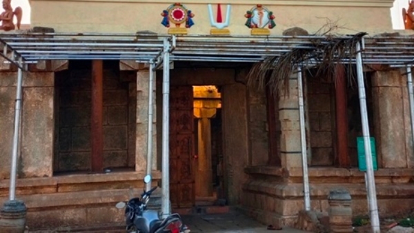 crack-in-varadaraja-swamy-temple
