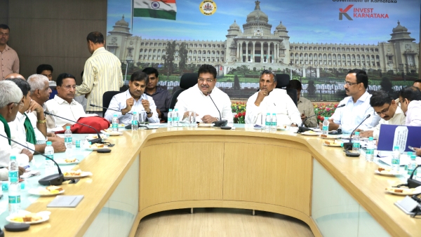 devanahalli-famers-against-kiadb-land-aquasation