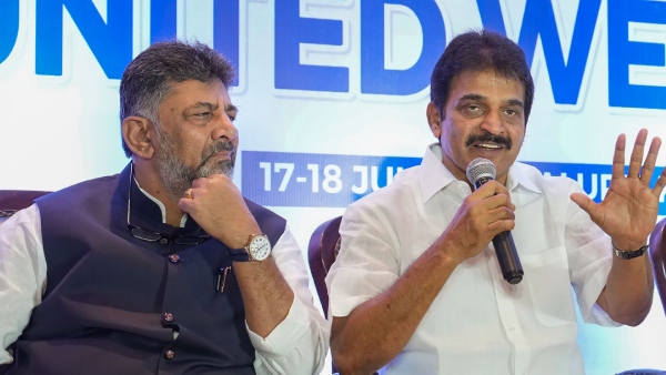 KC Venugopal And Randeep Surjewala Karnataka Tour BJP Tweet 