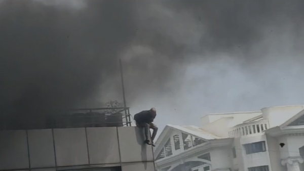 fire-broke-out-at-a-pub-in-koramangala