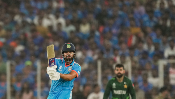 india-beats-pakistan-by-7-wickets