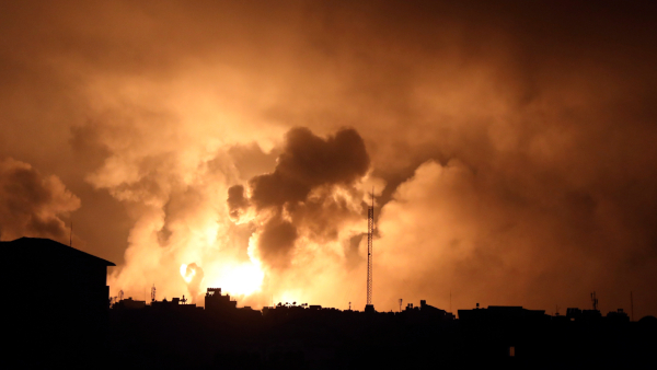 Israel & Hamas Conflict Killed Nearly 10,000 People Including Both Side