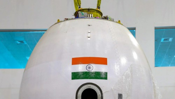 PM Modi Instructed ISRO To Target Construction Space Station By 2035,Manned Lunar Mission by 2040