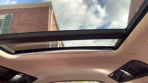 jolly-ride-on-car-sunroof