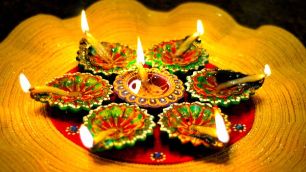 Need to please Goddess Lakshmi on Diwali? Rules To Follow While Lighting Diyas