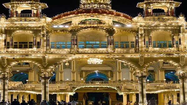 Mysuru Dasara 2023: Repair Work Of Electrical Light Of The Palace For Dasara