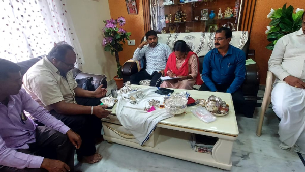 What Did The Lokayukta Officers Find In The House Of Hiriyur Officials?